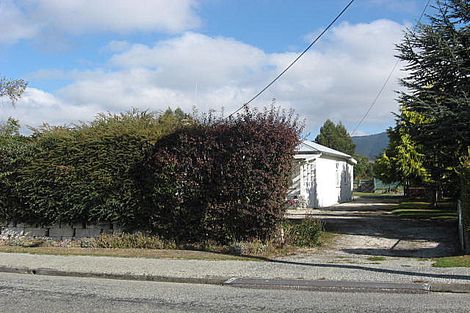 Photo of property in 10 Smith Street, Waimate, 7924