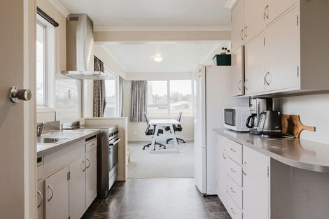 Photo of property in 53 Maxwells Line, Awapuni, Palmerston North, 4412