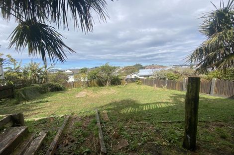Photo of property in 18 Fairway Avenue, Red Beach, 0932