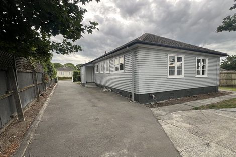 Photo of property in 20 Pitcairn Crescent, Bryndwr, Christchurch, 8053