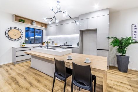 Photo of property in 15 Kearns Drive, Hobsonville, Auckland, 0616