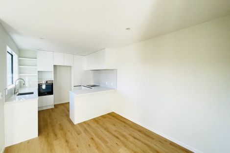 Photo of property in 1b Mamuku Drive, Massey, Auckland, 0614