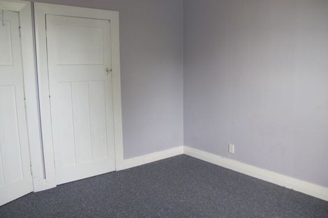 Photo of property in 37 Macandrew Road, South Dunedin, Dunedin, 9012