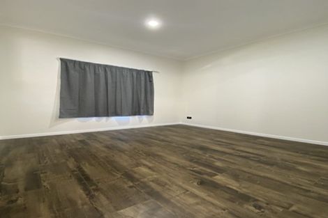 Photo of property in 60 Medvale Avenue, Flat Bush, Auckland, 2019