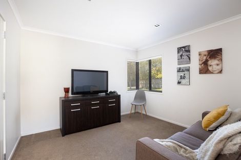 Photo of property in 104a Queens Road, Glen Avon, New Plymouth, 4312