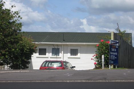 Photo of property in 2/349 Glenfield Road, Glenfield, Auckland, 0629