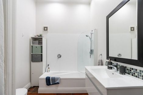 Photo of property in 489 Adelaide Road, Berhampore, Wellington, 6023