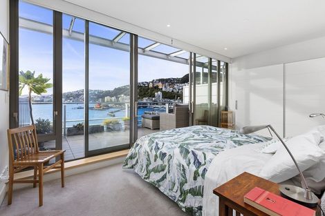 Photo of property in Clyde Quay Wharf, 3c/6 Clyde Quay Wharf, Te Aro, Wellington, 6011