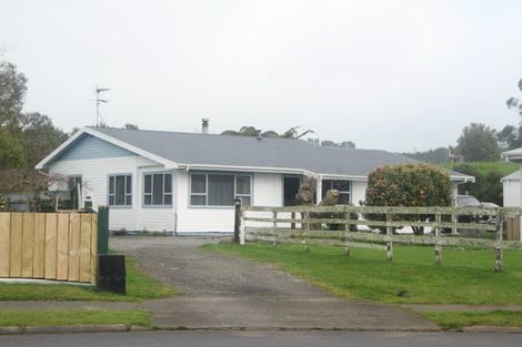 Photo of property in 10 Makere Street, Waitara, 4320