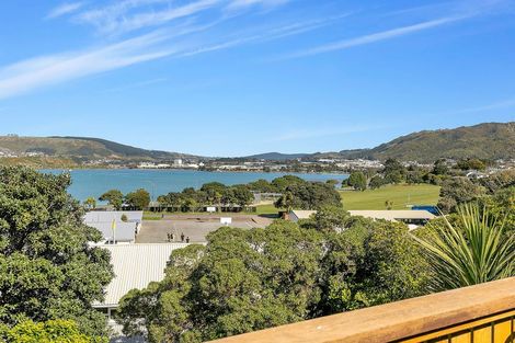 Photo of property in 14 Kahutea Terrace, Titahi Bay, Porirua, 5022