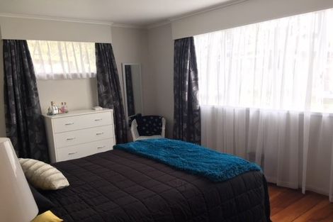Photo of property in 116a Mcleod Road, Te Atatu South, Auckland, 0610