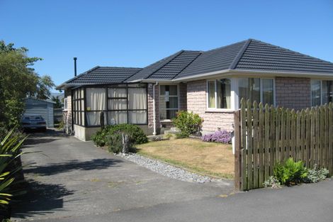 Photo of property in 262 Lake Terrace Road, Shirley, Christchurch, 8061