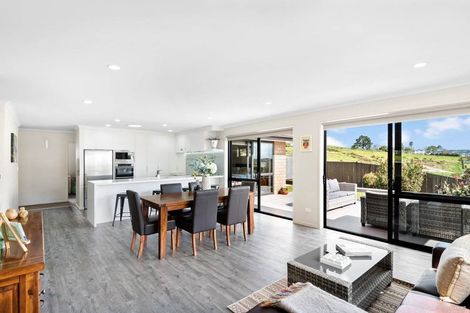 Photo of property in 22 Tokerau Crescent, Pukekohe, 2120