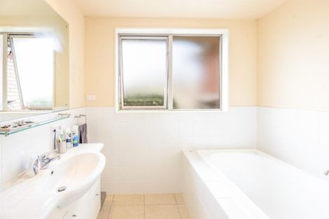 Photo of property in 18 Wayside Avenue, Burnside, Christchurch, 8053