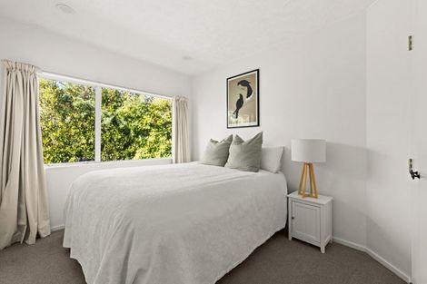 Photo of property in 31 Busby Hill, Havelock North, 4130