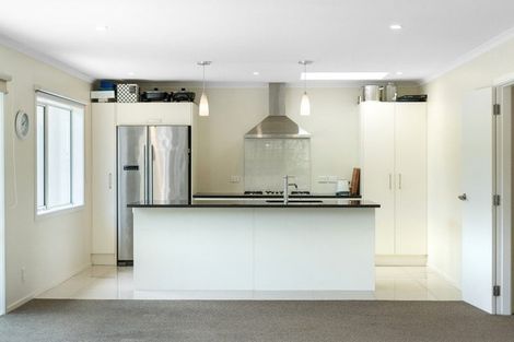 Photo of property in 15 Resolution Drive, Whitby, Porirua, 5024