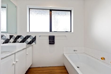 Photo of property in 2/182a Levers Road, Matua, Tauranga, 3110