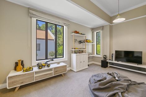 Photo of property in 221 Awai Road, Tarurutangi, New Plymouth, 4372