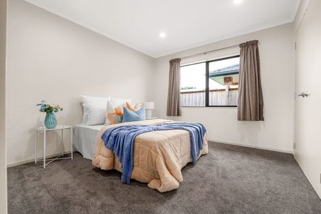 Photo of property in 11 Shrule Place, Huntington, Hamilton, 3210