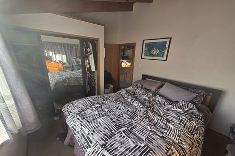 Photo of property in 8 Churchouse Road, Greenhithe, Auckland, 0632