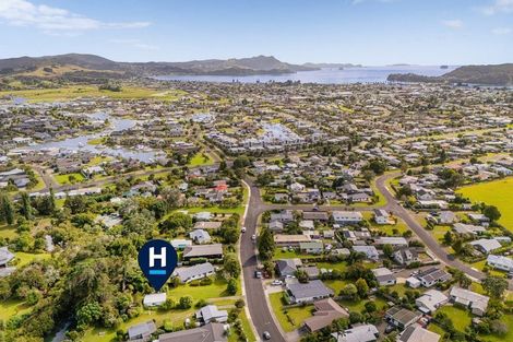 Photo of property in 38 Robinson Road, Whitianga, 3510