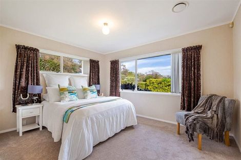 Photo of property in 9 Bayside Drive, Browns Bay, Auckland, 0630