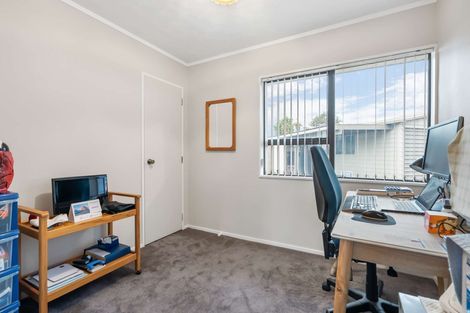 Photo of property in 4 Destino Court, Conifer Grove, Takanini, 2112