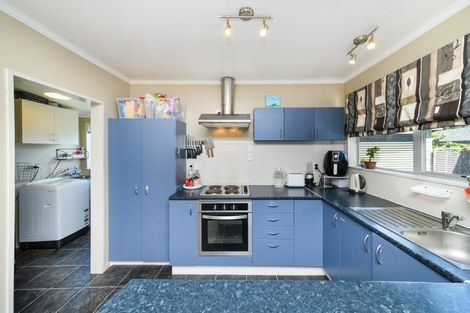 Photo of property in 16 Carter Crescent, Awapuni, Palmerston North, 4412