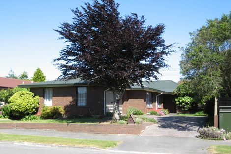 Photo of property in 5 Westgrove Avenue, Avonhead, Christchurch, 8042