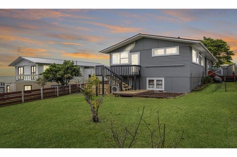 Photo of property in 12 Patts Avenue, Glendene, Auckland, 0602