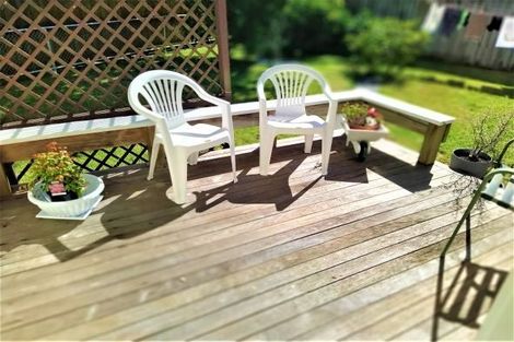 Photo of property in 11 Darlington Street, Ngatea, 3503