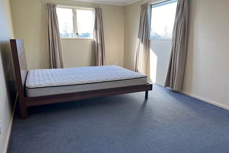 Photo of property in 49 Chesterfield Mews, Russley, Christchurch, 8042
