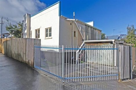 Photo of property in 19 Fowlds Avenue, Sandringham, Auckland, 1025