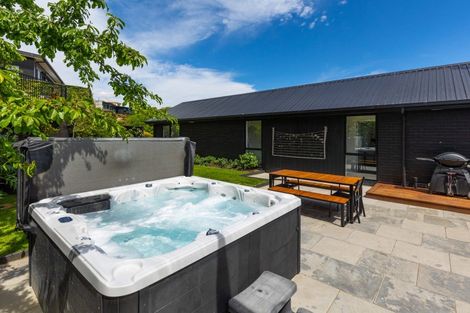 Photo of property in 19 Golf View Close, Fairhall, 7272