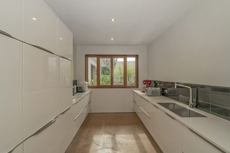 Photo of property in 6 Robinson Road, Whitianga, 3510