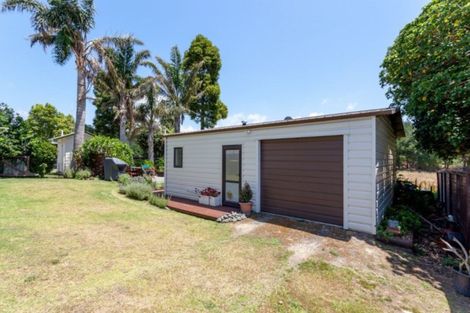Photo of property in 144 Bambury Place, Onemana, Whangamata, 3691