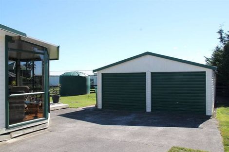Photo of property in 241 Bremner Road, Karaka, Papakura, 2113