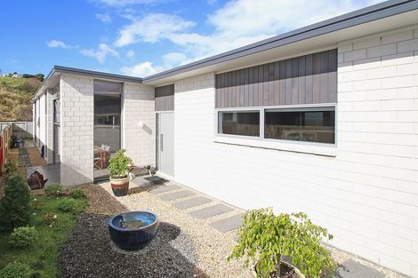 Photo of property in 28 Saint Pauls Drive, Brookfield, Tauranga, 3110