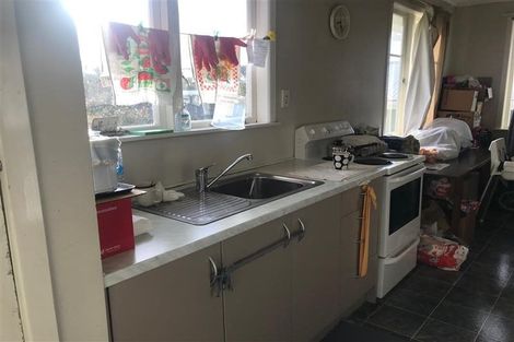 Photo of property in 40 Tahi Terrace, Glen Eden, Auckland, 0602