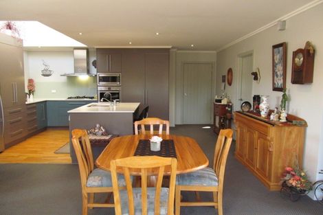 Photo of property in 32 Larch Crescent, Alexandra, 9320