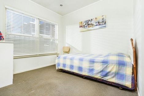 Photo of property in 2/8 Craig Road, Milford, Auckland, 0620