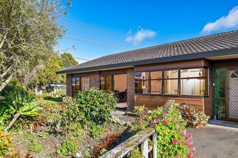 Photo of property in 1a Kauri Crescent, Snells Beach, 0920