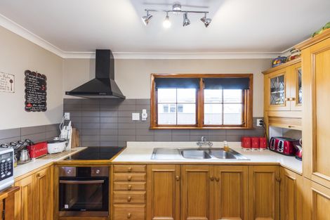 Photo of property in 22 Forbury Avenue, Takaro, Palmerston North, 4412
