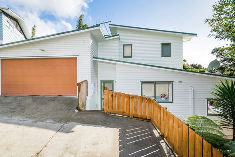 Photo of property in 66a Tamahere Drive, Glenfield, Auckland, 0629
