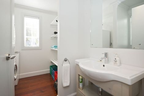 Photo of property in 16 Chapel Street, Russell, 0202