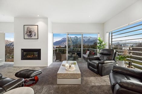 Photo of property in 2 Tasman Terrace, Drift Bay, Queenstown, 9371