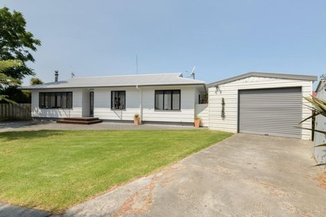 Photo of property in 90 Eversham Road, Mount Maunganui, 3116