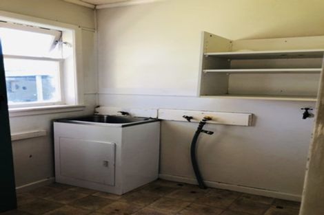 Photo of property in 1/15 Newington Road, Henderson, Auckland, 0612