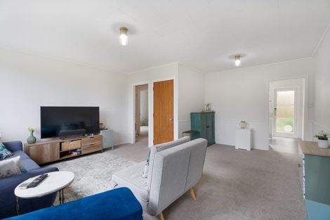 Photo of property in 1/377 Main Road, Tawa, Wellington, 5028
