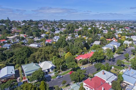 Photo of property in 9 Brentwood Avenue, Mount Eden, Auckland, 1024